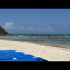 Meet your Posher, Mercedes